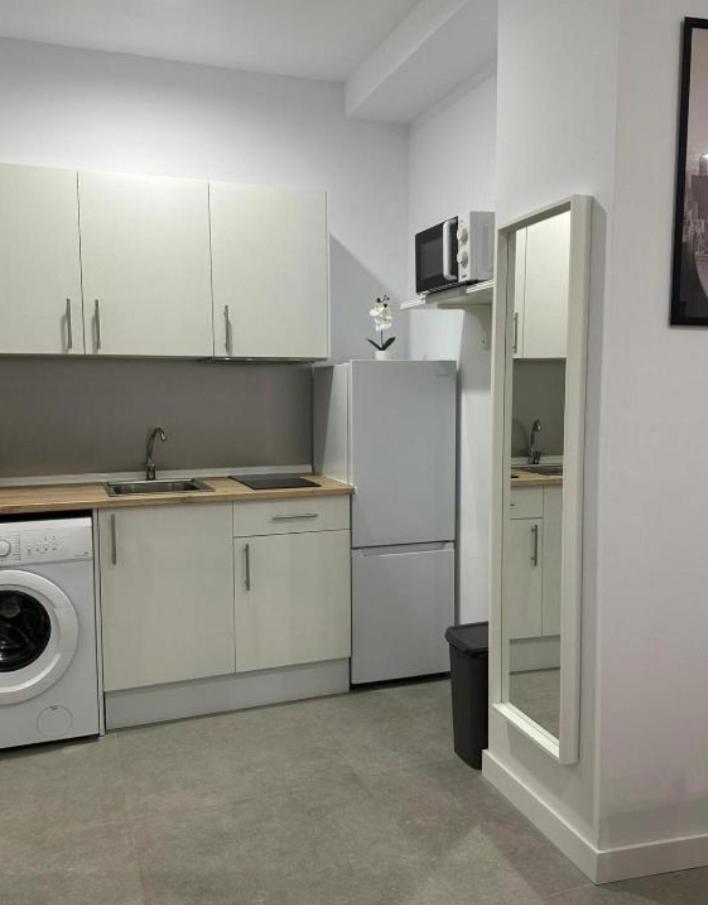 Apartamento Estupendo Piso A 5 Min De La Estacion De Bus Y Tren Maria Zambrano Málaga Exterior foto